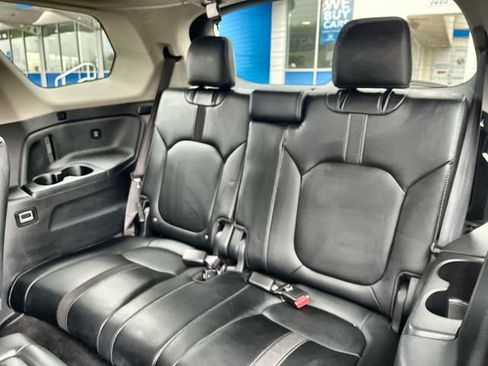 Used 2025 Honda Pilot EX-L image 26