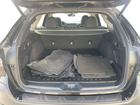 Used 2025 Subaru Outback Onyx Edition image 6