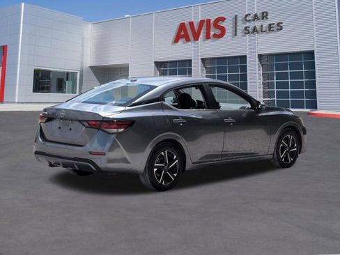 Used 2025 Nissan Sentra SV FWD image 6