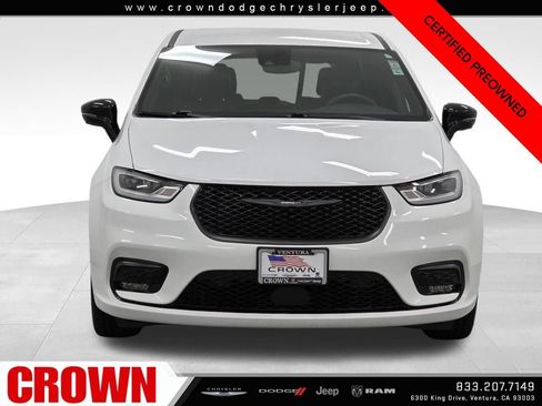 Certified 2024 Chrysler Pacifica Select image 2