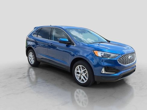 Used 2024 Ford Edge SEL w/ Convenience Package AWD/4WD image 2