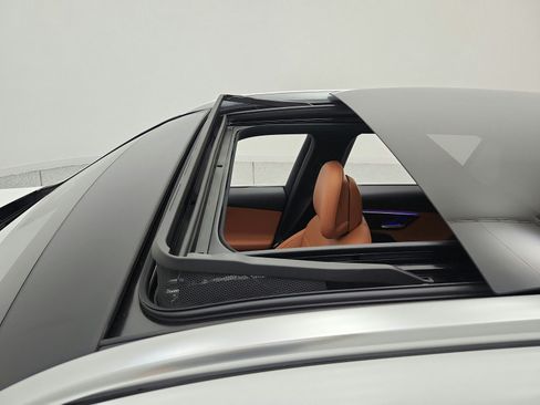 Certified 2025 Mercedes-Benz GLC 350e 4MATIC image 16