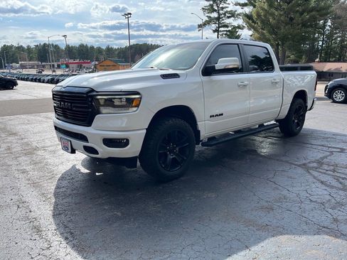 Used 2020 RAM 1500 Big Horn image 3