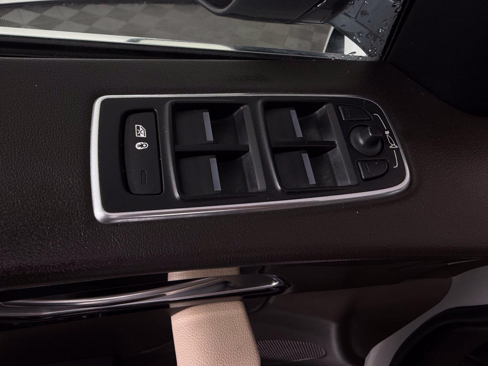 Used 2020 Jaguar F-PACE Prestige AWD/4WD image 18
