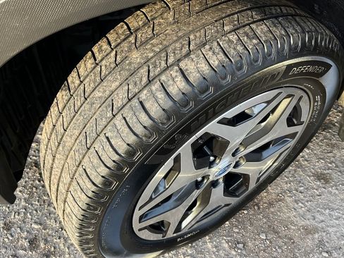 Used 2022 Subaru Forester Premium image 24