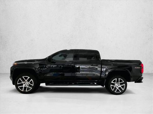 Used 2024 Chevrolet Colorado Z71 w/ Z71 Convenience Package 2 AWD/4WD image 6