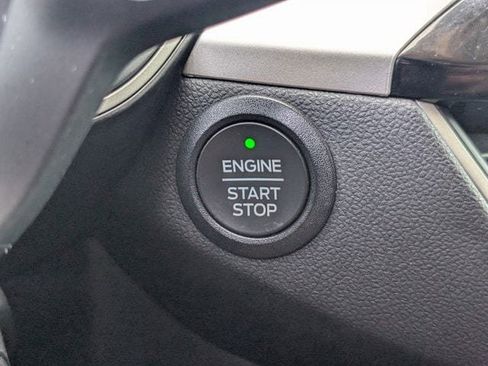 Used 2022 Ford Escape SE FWD image 19