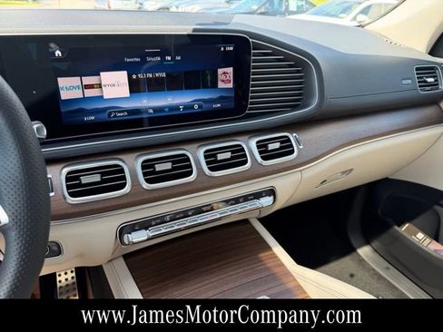 New 2026 Mercedes-Benz GLS 450 4MATIC image 18