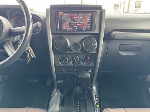 Used 2009 Jeep Wrangler X AWD/4WD image 10