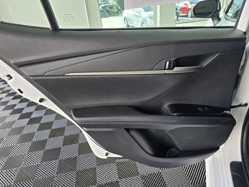 Used 2025 Toyota Camry SE image 84