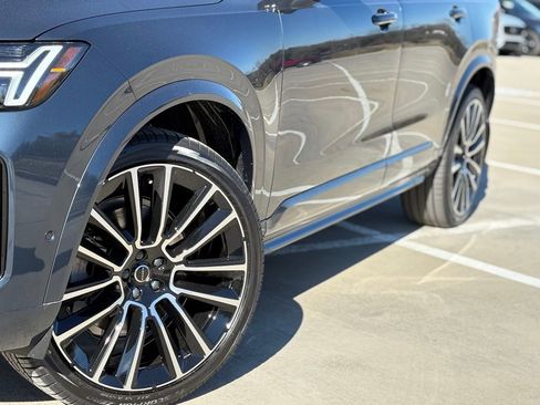 New 2026 Volvo XC90 B6 Ultra w/ Lounge Package image 9