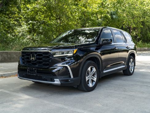 Used 2025 Honda Pilot EX-L image 5