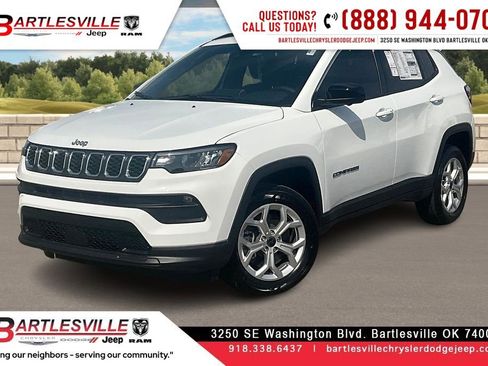 New 2025 Jeep Compass Latitude w/ Convenience Group image 1