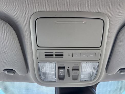 Used 2014 Honda Odyssey Touring image 27