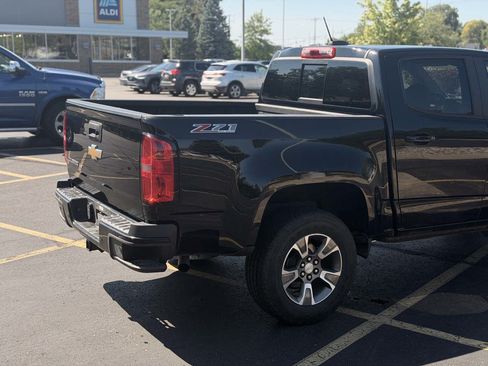 Used 2019 Chevrolet Colorado Z71 AWD/4WD image 5