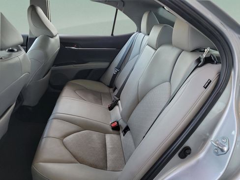 Used 2024 Toyota Camry XSE image 33