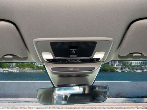 Certified 2025 Honda HR-V EX-L image 23