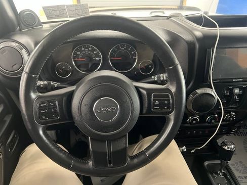 Used 2014 Jeep Wrangler Unlimited Sport w/ Quick Order Package 24S AWD/4WD image 23