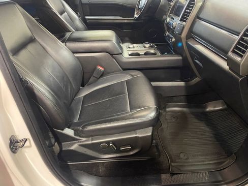Used 2019 Ford Expedition XLT w/ Equipment Group 202A image 24