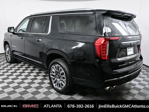 Certified 2023 GMC Yukon XL Denali Ultimate image 3