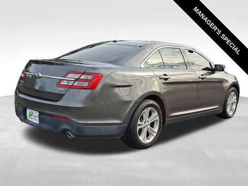 Used 2015 Ford Taurus SEL image 7