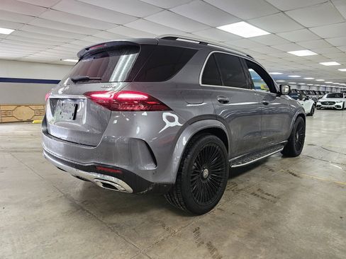 Used 2025 Mercedes-Benz GLE 450e 4MATIC image 2