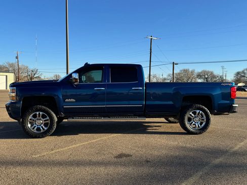 Used 2016 Chevrolet Silverado 2500 High Country w/ High Country Premium Package image 13