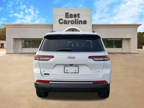 Used 2023 Jeep Grand Cherokee L Limited image 4