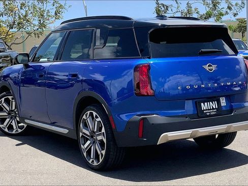 Certified 2025 MINI Cooper Countryman S w/ Comfort Package Max AWD/4WD image 9