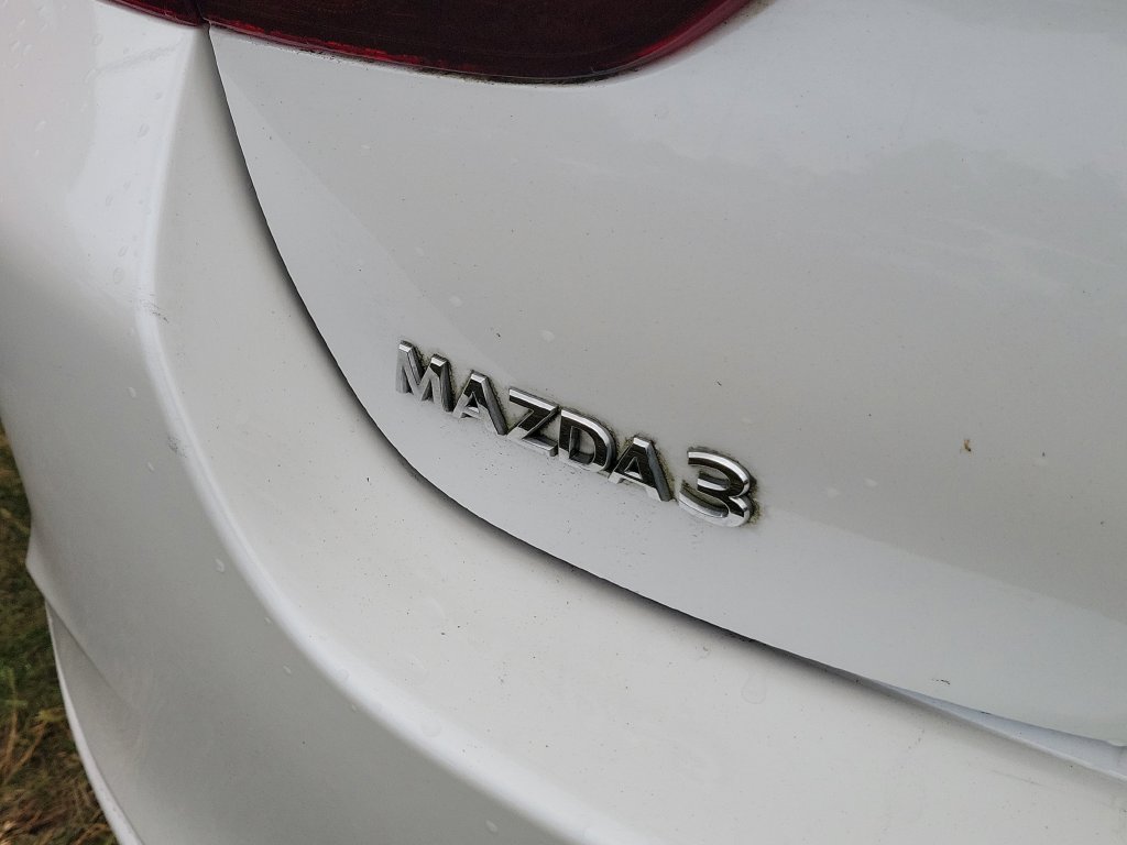 Used 2023 MAZDA MAZDA3 s FWD image 20