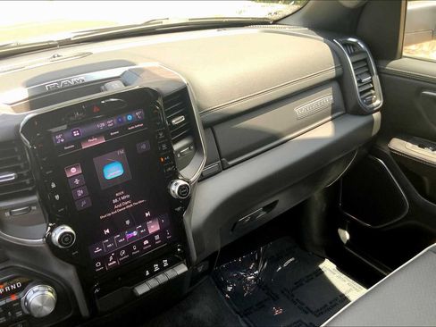 Used 2025 RAM 1500 Laramie AWD/4WD image 6