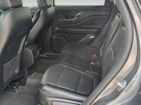 Used 2022 Lincoln Corsair AWD w/ Premium Package image 22