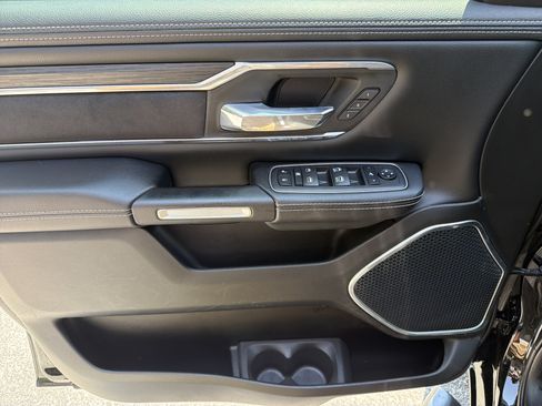 Used 2023 RAM 1500 Laramie RWD image 11