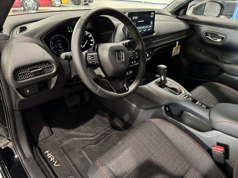 New 2026 Honda HR-V Sport image 9