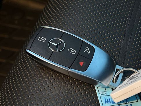 Used 2022 Mercedes-Benz GLS 450 GLS 450 image 28