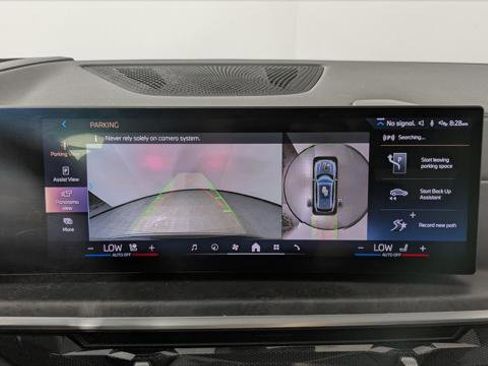 Used 2025 BMW X5 sDrive40i w/ Climate Comfort Package RWD image 32