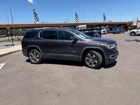 Used 2018 GMC Acadia SLT AWD/4WD image 18