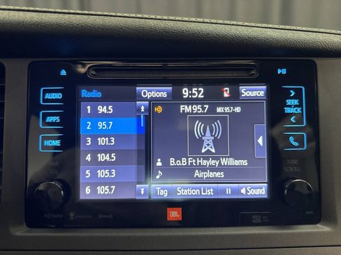 Used 2016 Toyota Sienna Limited AWD/4WD image 15