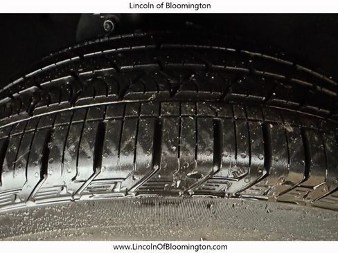 New 2025 Lincoln Corsair Reserve w/ Equipment Group 202A image 17