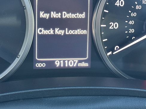 Used 2015 Lexus NX 300h AWD image 35