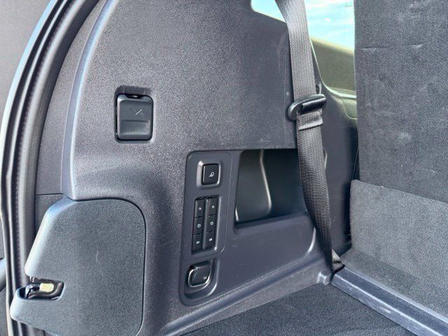 Used 2025 Ford Expedition Platinum w/ Stealth Performance Package AWD/4WD image 12