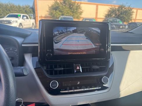 Used 2024 Toyota Corolla LE image 14