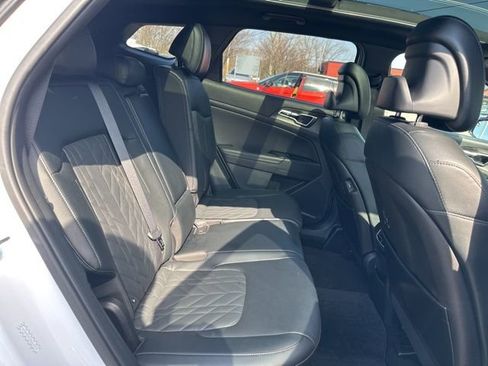 Used 2023 Kia Sportage X-Pro Prestige AWD/4WD image 30