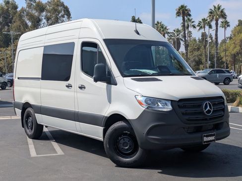 New 2025 Mercedes-Benz Sprinter 2500 image 1