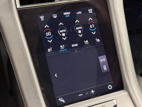 Used 2020 Porsche Taycan Turbo S w/ Premium Package image 19