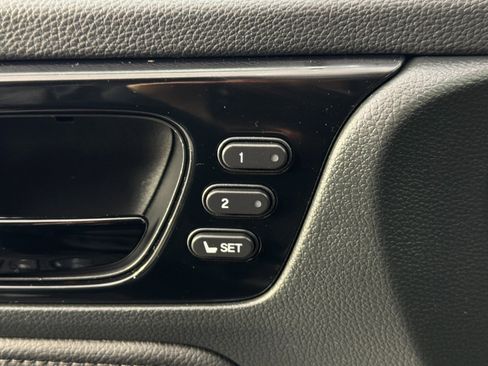 Used 2023 Honda Odyssey Touring image 17