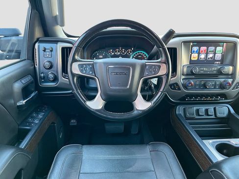 Used 2019 GMC Sierra 2500 Denali w/ Duramax Plus Package AWD/4WD image 24