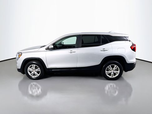 Used 2022 GMC Terrain SLE image 6