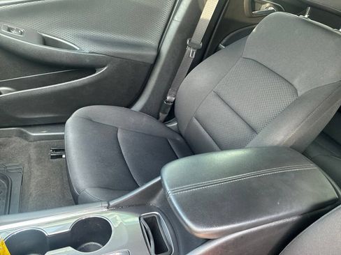 Used 2018 Chevrolet Malibu LT w/ Driver Confidence Package FWD image 7