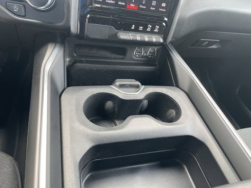 Used 2024 RAM 1500 Big Horn image 16